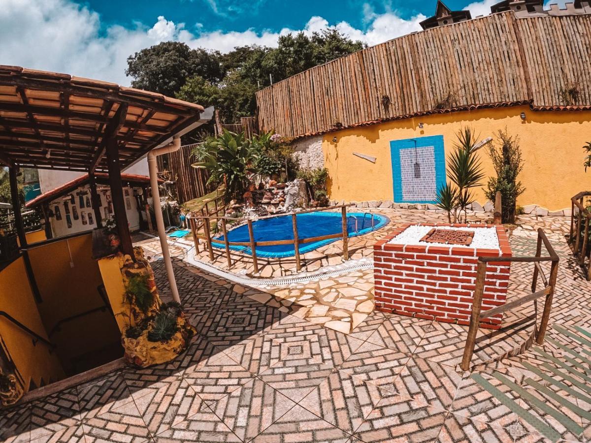 Pousada Casinha Velha Macacos  Esterno foto