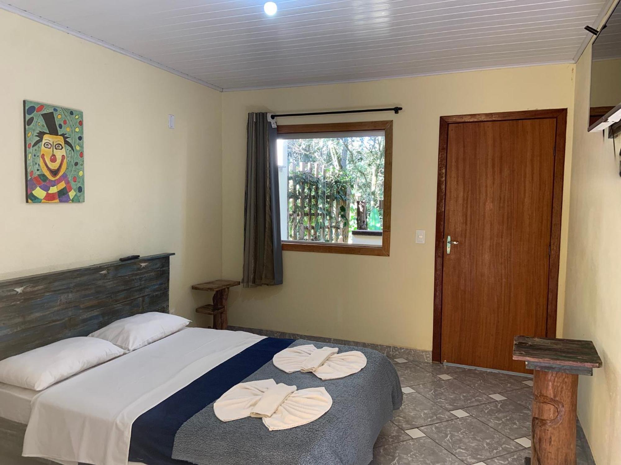 Pousada Casinha Velha Macacos  Esterno foto
